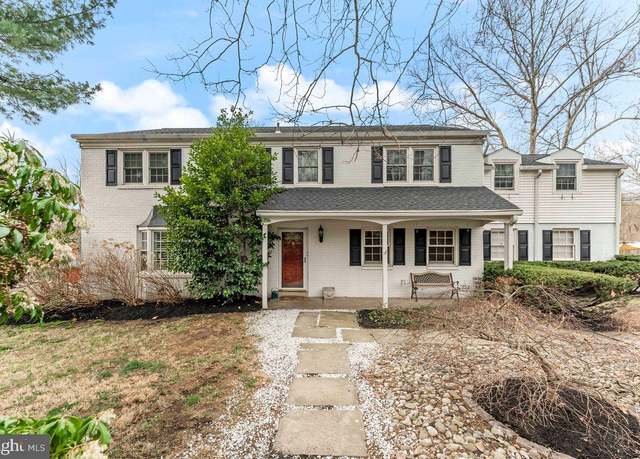 Property at 706 Sural Ln, Elkins Park, PA 19027, 5 beds, 3.5 baths