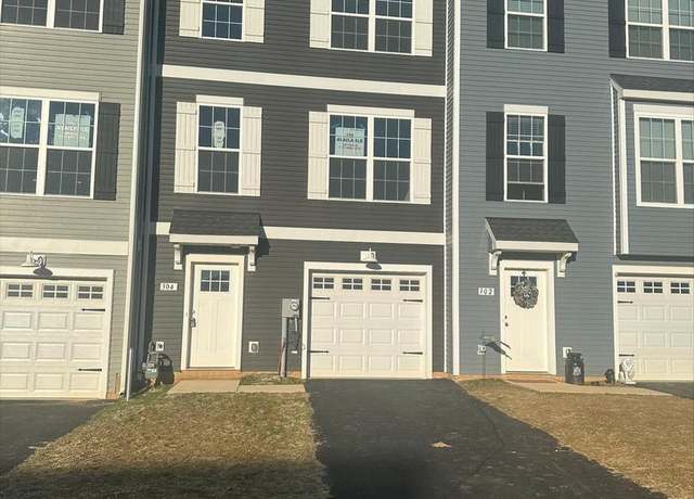 Property at 372 Avon Dr #281, Red Lion, PA 17356, 3 beds, 2.5 baths