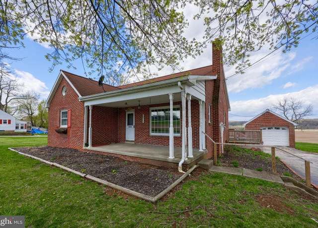 Property at 5713 York Rd, Spring Grove, PA 17362, 3 beds, 1 bath