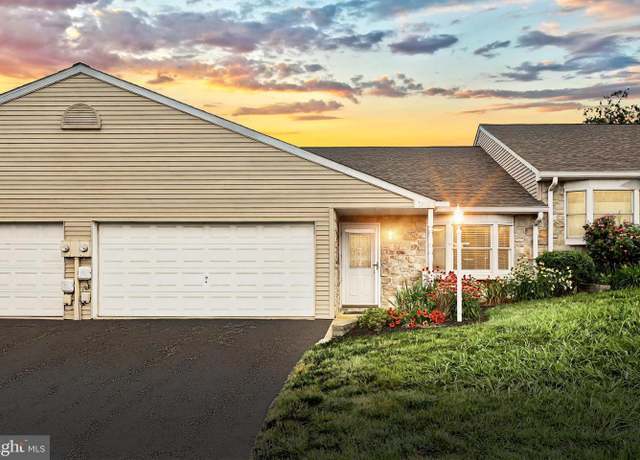 Property at 2422 Winterberry Ln #48, York, PA 17406, 2 beds, 2.5 baths