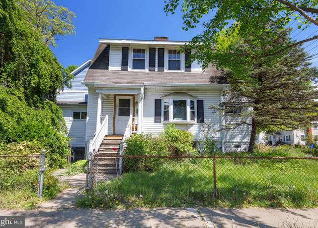 Property at 1715 S Kent St, Arlington, VA 22202, 2 beds, 1 bath