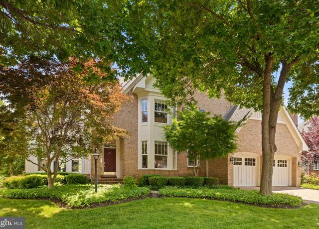 Property at 9410 Old Reserve Way, Fairfax, VA 22031, 6 beds, 4.5 baths
