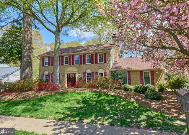 Property at 9800 Flintridge Ct, Fairfax, VA 22032, 5 beds, 3.5 baths