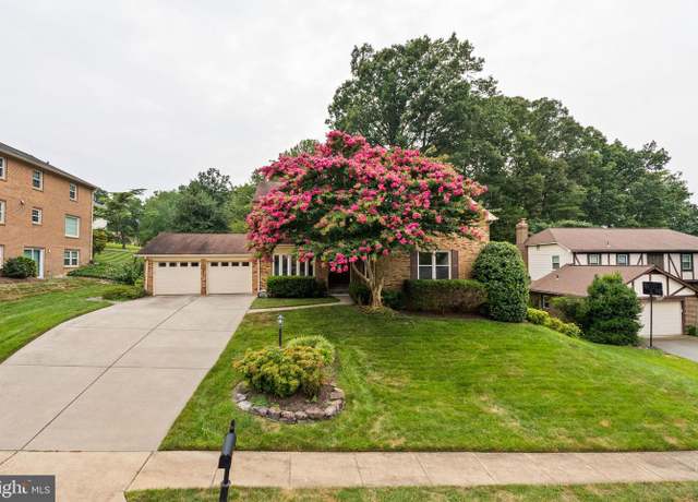 Property at 8907 Glade Hill Rd, Fairfax, VA 22031, 4 beds, 2.5 baths