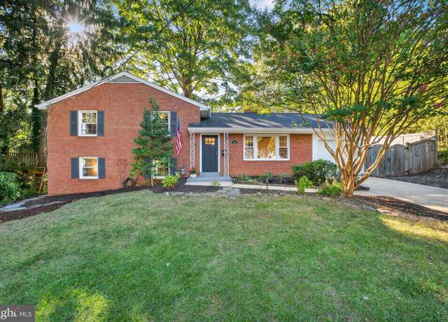 Property at 6705 Kenmont Pl, Springfield, VA 22152, 4 beds, 3 baths