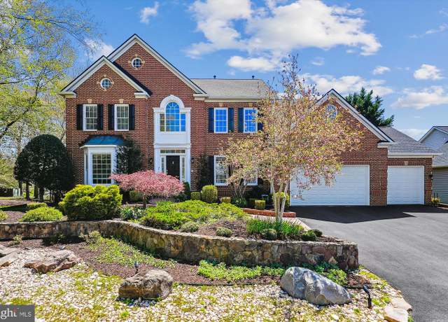Property at 43287 Warwick Hills Ct, Leesburg, VA 20176, 5 beds, 4.5 baths