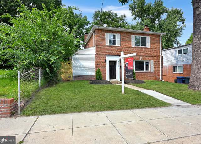 Property at 4504 Clay St NE, Washington, DC 20019, 4 beds, 1.5 baths