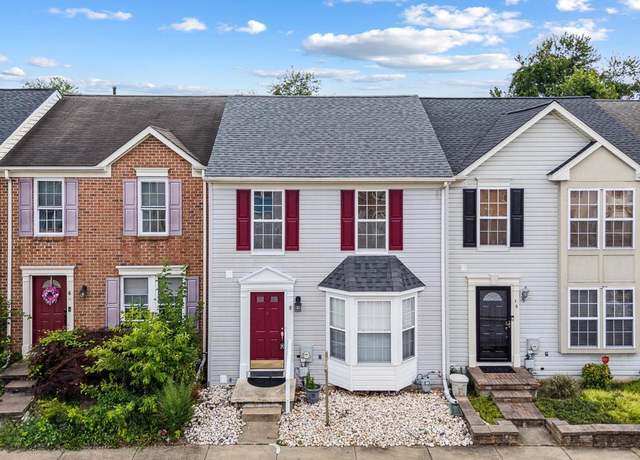 Property at 8 Printz Dr, Bear, DE 19701, 2 beds, 2.5 baths