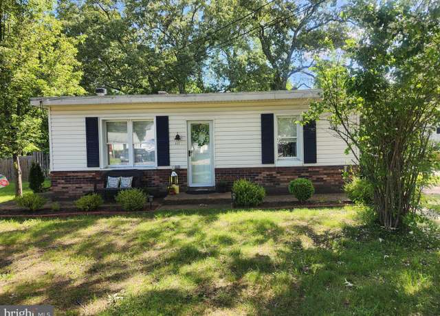 Property at 105 Maryland Ave, Pasadena, MD 21122, 3 beds, 1 bath