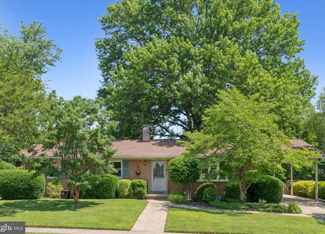 Property at 601 Wyngate Dr, Frederick, MD 21701, 4 beds, 3 baths