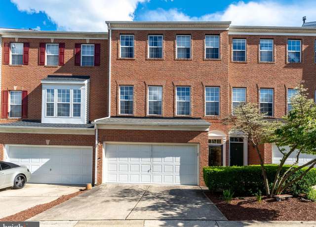 Property at 14005 Barenton Dr #42, Upper Marlboro, MD 20772, 2 beds, 2.5 baths
