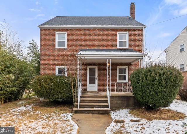 Property at 916 Saint Clair St, Hagerstown, MD 21742, 5 beds, 2 baths