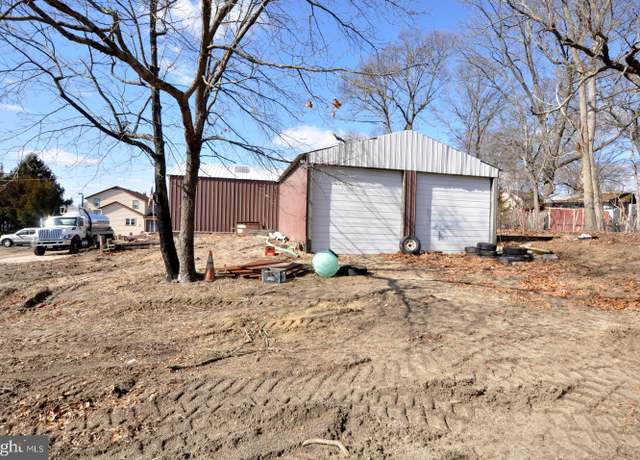 Property at 176 S Pemberton Rd, Pemberton, NJ 08068