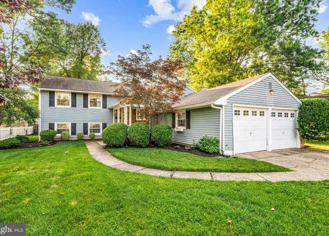 Property at 122 Randle Dr, Cherry Hill, NJ 08034, 3 beds, 3 baths