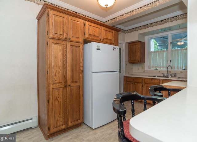 Property at 1656 Highland Ave, Langhorne, PA 19047, 4 beds, 2 baths