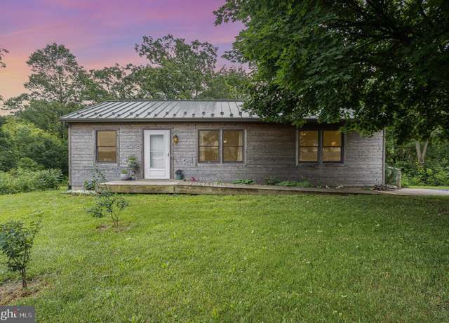 Property at 1281 Creek Rd, Manheim, PA 17545, 3 beds, 2 baths