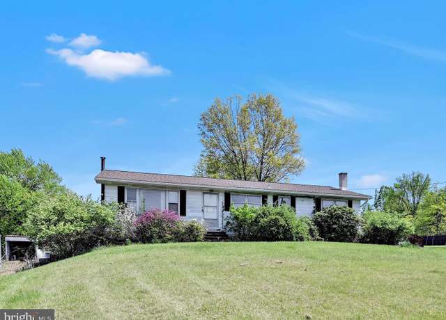 Property at 2430 New Hanover Square Rd, Gilbertsville, PA 19525, 4 beds, 2 baths