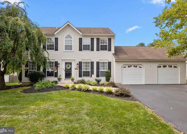 Property at 119 Shelburne Dr, North Wales, PA 19454, 4 beds, 2.5 baths