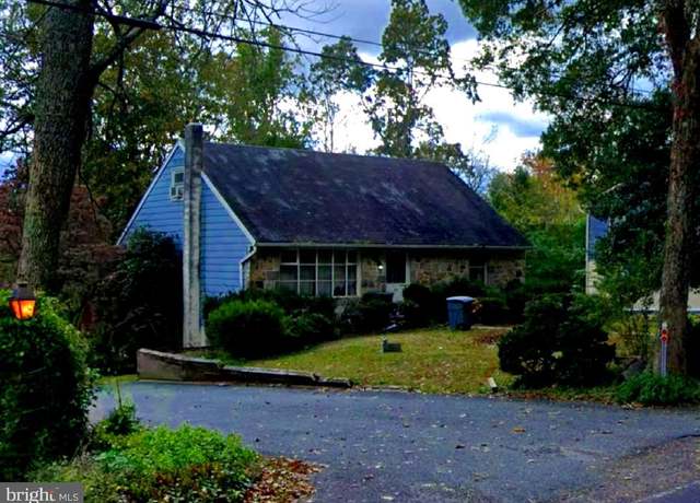 Property at 1802 N Keim St, Pottstown, PA 19464, 4 beds, 1 bath