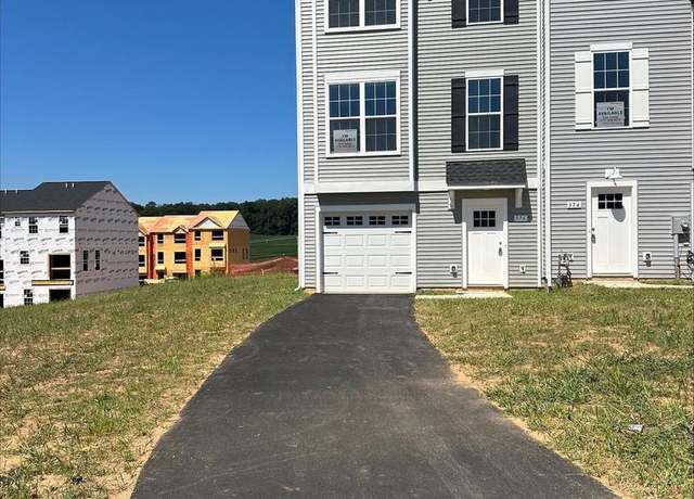 Property at 376 Avon Dr #283, Red Lion, PA 17356, 3 beds, 2.5 baths