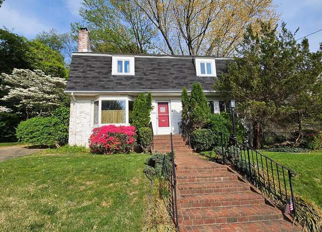 Property at 6542 35th Rd N, Arlington, VA 22213, 6 beds, 3 baths