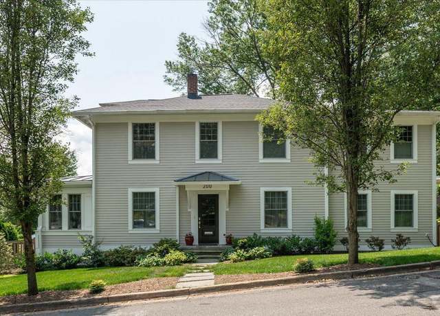 Property at 200 W Monroe Ave, Alexandria, VA 22301, 5 beds, 4.5 baths