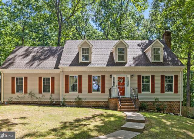 Property at 9128 Woodbrook Ln, Culpeper, VA 22701, 4 beds, 3 baths