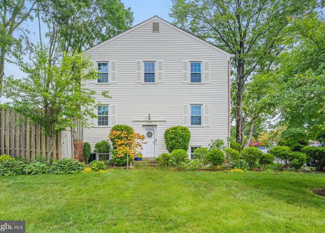 Property at 5500 Kendrick Ln, Burke, VA 22015, 3 beds, 3.5 baths