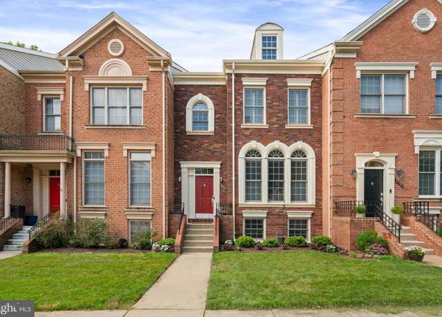 Property at 8037 Tanworth Ct, Springfield, VA 22152, 4 beds, 3.5 baths