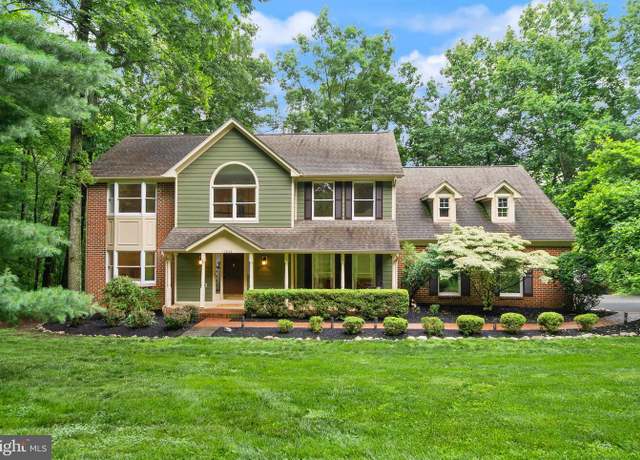 Property at 17842 Oakmont Way, Purcellville, VA 20132, 5 beds, 3.5 baths