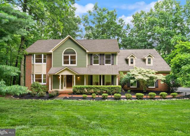 Property at 17842 Oakmont Way, Purcellville, VA 20132, 5 beds, 3.5 baths