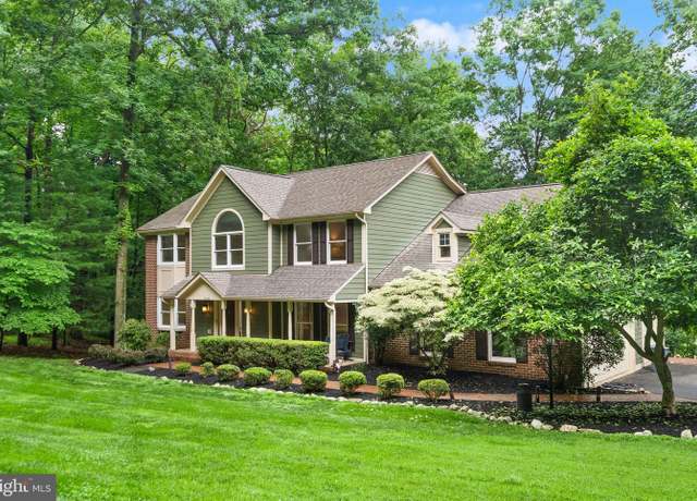 Property at 17842 Oakmont Way, Purcellville, VA 20132, 5 beds, 3.5 baths