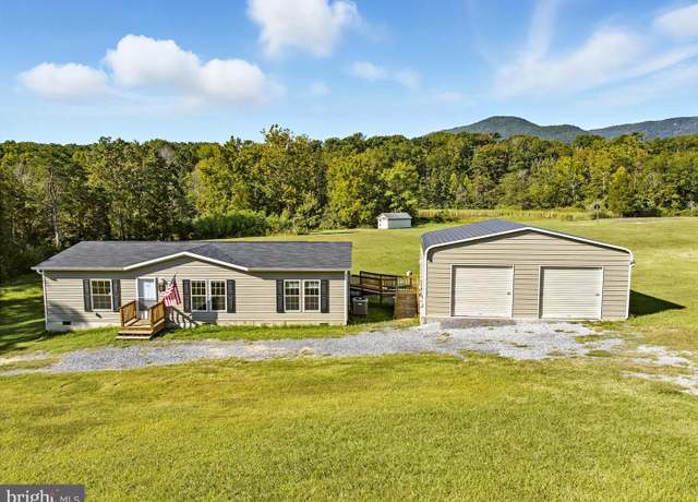 Property at 171 Skyview Dr, Luray, VA 22835, 3 beds, 2 baths