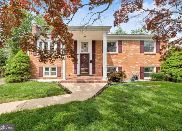 Property at 7904 Clifton St, Manassas, VA 20109, 5 beds, 3 baths