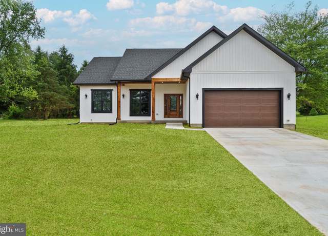 Property at 4054 Apple Harvest Dr, Hedgesville, WV 25427, 3 beds, 2 baths