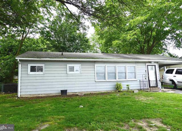 Property at 1466 S Governors Ave, Dover, DE 19904, 3 beds, 1 bath