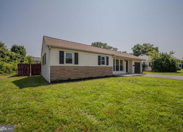 Property at 1 Glendale Blvd, Newark, DE 19702, 4 beds, 2 baths
