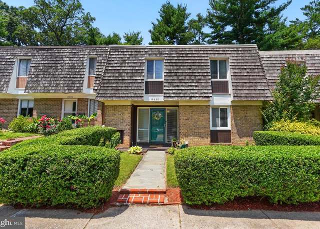 Property at 19038 Stedwick Dr, Montgomery Village, MD 20886, 3 beds, 3.5 baths