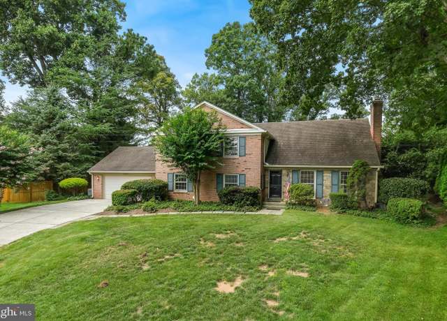 Property at 6940 Race Horse Ln, Rockville, MD 20852, 5 beds, 3.5 baths