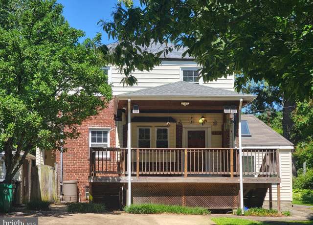 Property at 6016 39th Ave, Hyattsville, MD 20782, 2 beds, 2 baths