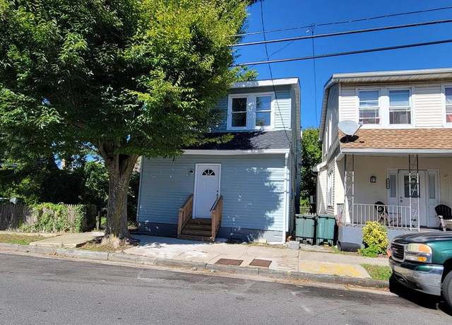 Property at 907 N Michigan Ave, Atlantic City, NJ 08401, 3 beds, 1.5 baths