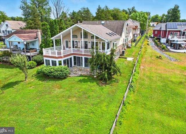 Property at 494 Heritage Dr, Gettysburg, PA 17325, 5 beds, 3.5 baths