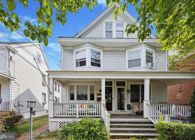 Property at 323 Jefferson Ave, Bristol, PA 19007, 4 beds, 1.5 baths