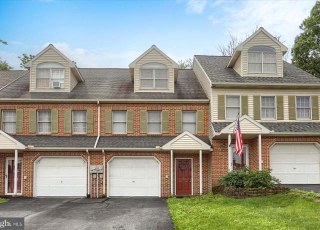 Property at 57 Ironstone Dr, Elizabethtown, PA 17022, 3 beds, 1.5 baths