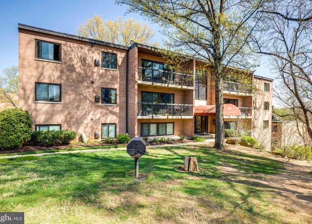 Property at 3210 S 28th St #202, Alexandria, VA 22302, 2 beds, 1 bath