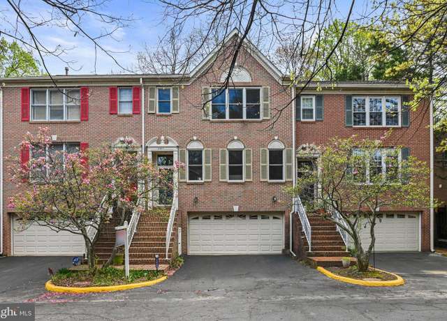 Property at 2907 Oakton Crest Pl, Vienna, VA 22181, 3 beds, 3.5 baths