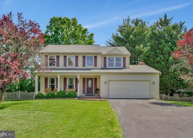 Property at 10866 Monticello Ct, Great Falls, VA 22066, 3 beds, 2.5 baths