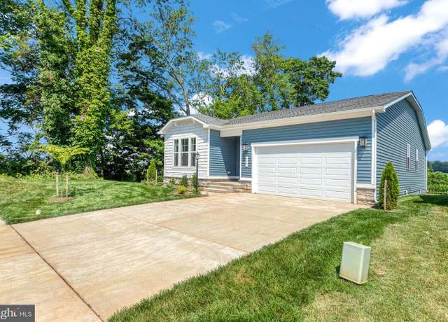 Property at 635 Clover Ln, Orange, VA 22960, 5 beds, 2.5 baths