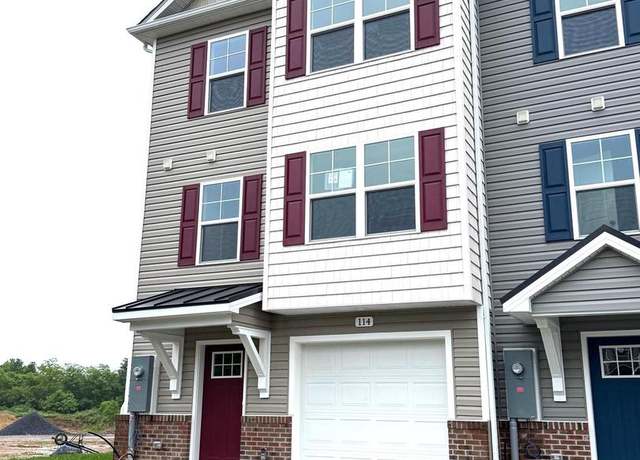 Property at 114 Moses Dr, Martinsburg, WV 25405, 4 beds, 3 baths