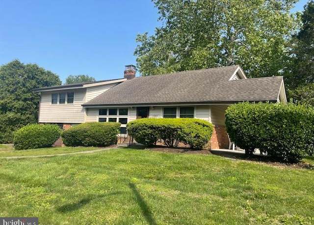 Property at 4538 Pickwick Dr, Wilmington, DE 19808, 4 beds, 2.5 baths